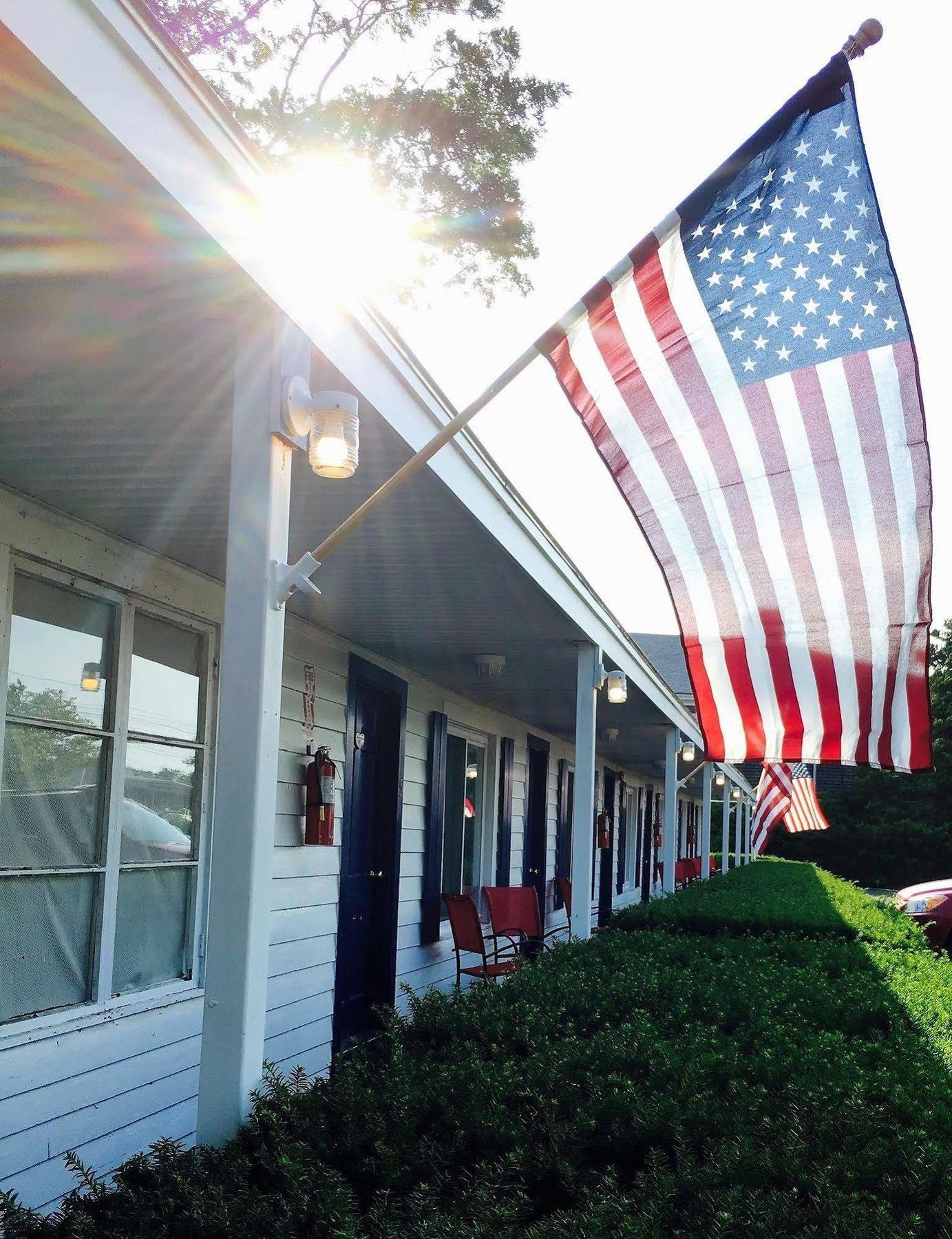 The Hyannis Star Motor Inn Exterior photo